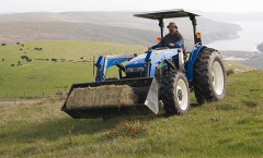 CroppedImage240145-newholland-611TL-frontloaderattachment.jpg
